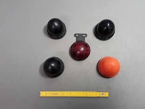 Ancien cabochon voiture - ancien,